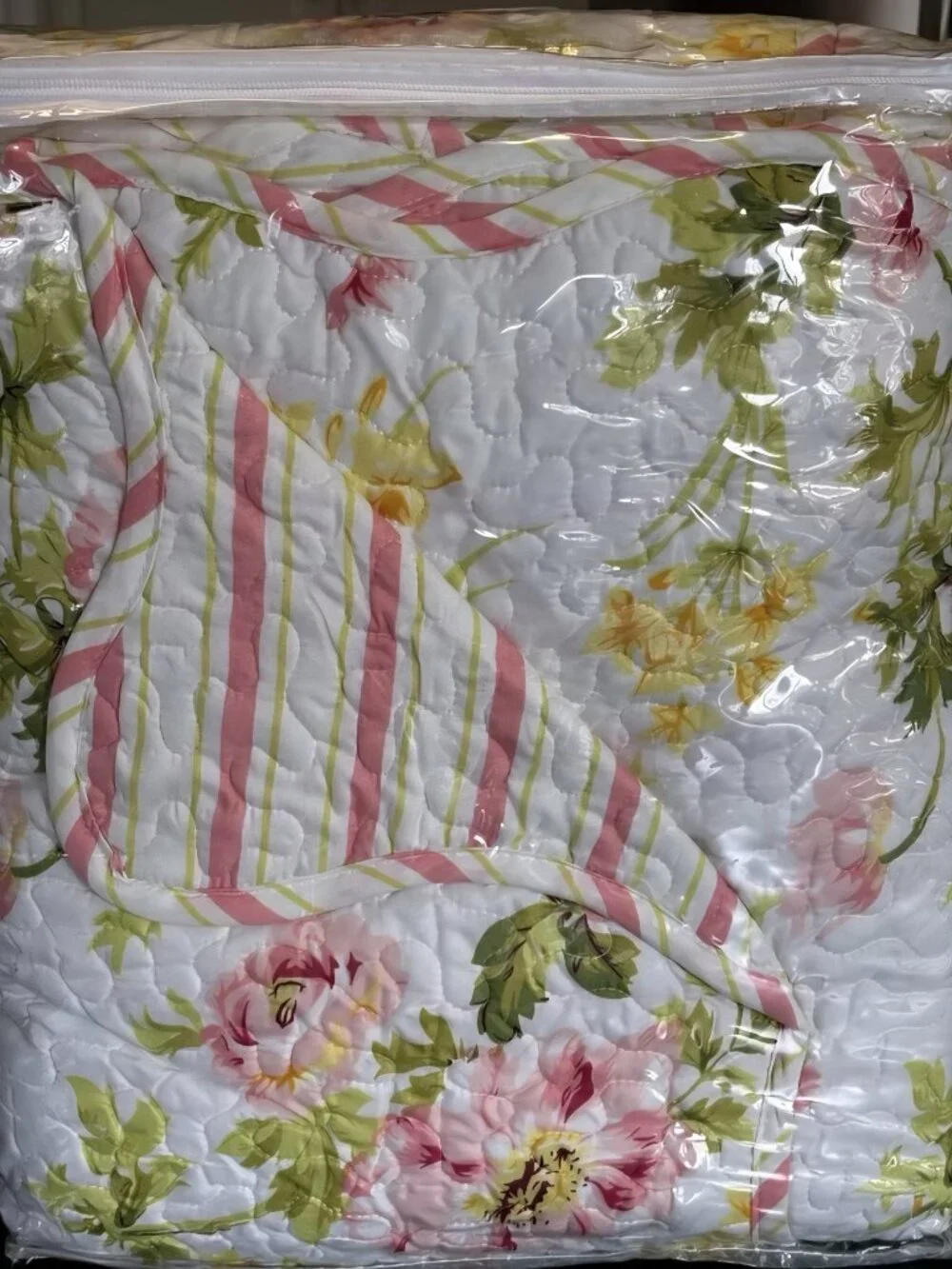Glory Home Design Delilah Rose 3 Piece Quilted Coverlet King Set